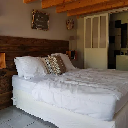 Bed & Breakfast Monta Ocean 3*